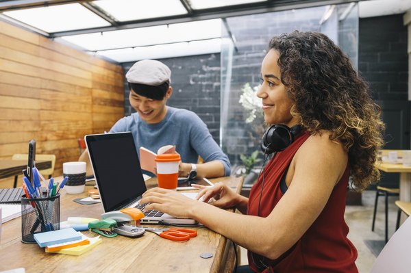 Comment créer un espace de jeu intérieur pour les chiens ?